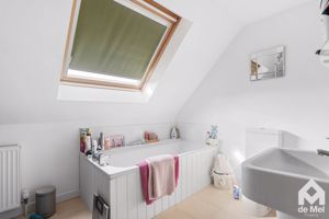 Photo 9- click for photo gallery